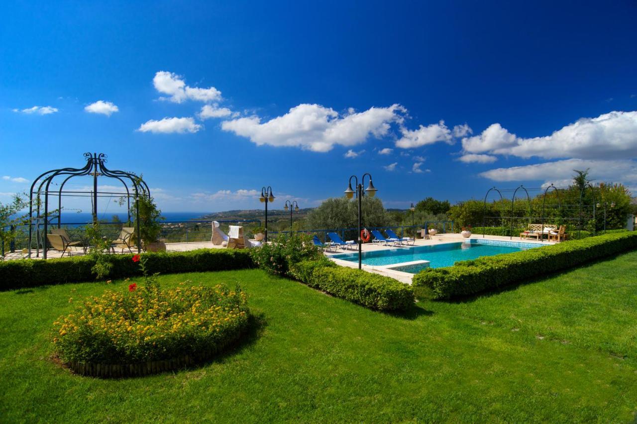 Lucia Simona Villas Mousata エクステリア 写真